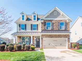 5903 Langwell Ln, Charlotte, NC 28278