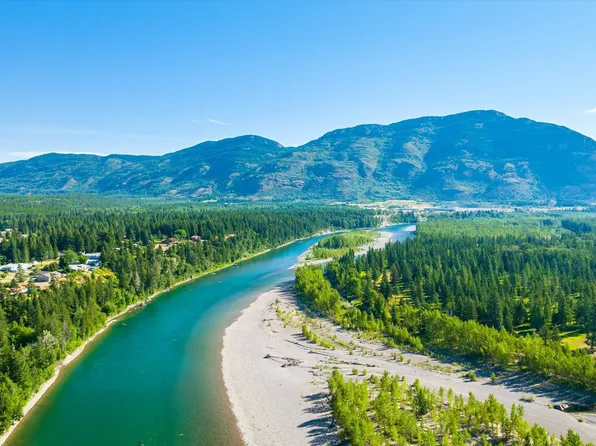 56 Cedar Pointe Loop #B, Columbia Falls, MT 59912