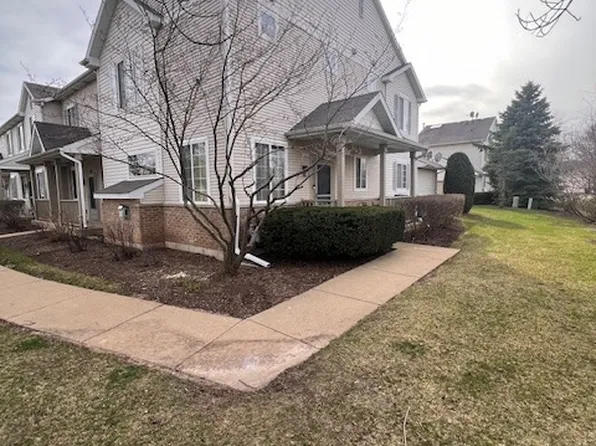 61 Coralbell Ct, Romeoville, IL 60446