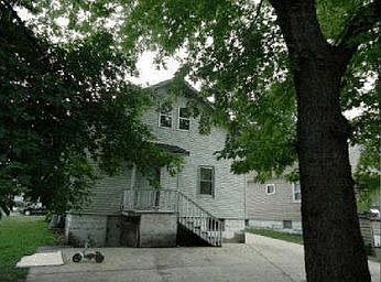 2nd image of 415 Rosewood Ave