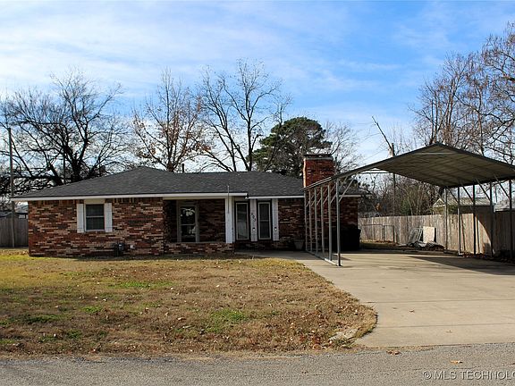 2nd image of 503 W McCurtain Ave