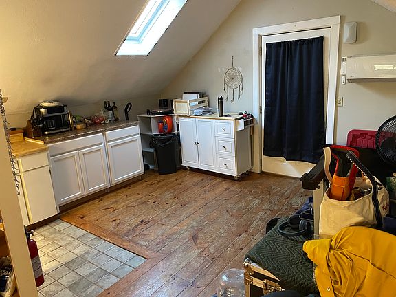 island/barcart by door not included(current tenants)