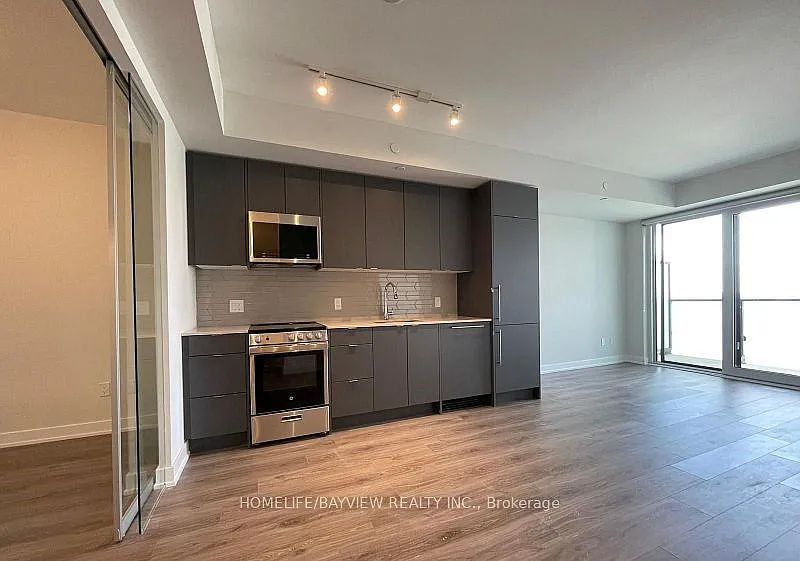 2 bed, $2,400 — Photo 3