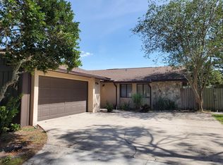 874 Rockingham Rd, Lakeland, FL 33809