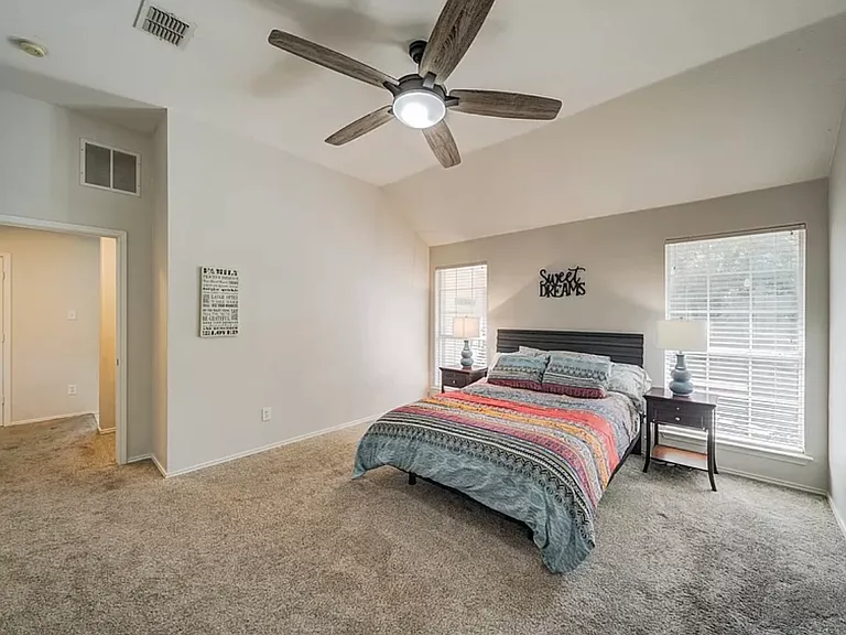 5558 Mesa Verde Ct — Photo 13