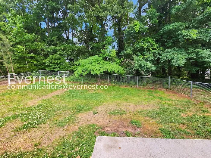 319 Bridgeport Ln — Photo 19