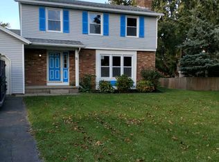 71 Olde Tavern Cir, Rochester, NY 14612