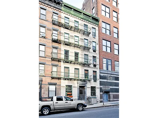 Sold by Douglas Elliman | media 11