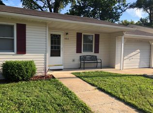 402 W Cherry St, Winfield, MO 63389