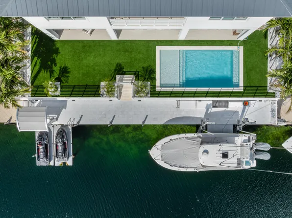 88 W Plaza Del Lago, Lower Matecumbe Key, FL 33036