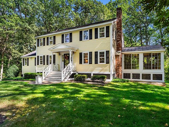 3rd image of 175 Herrick Rd