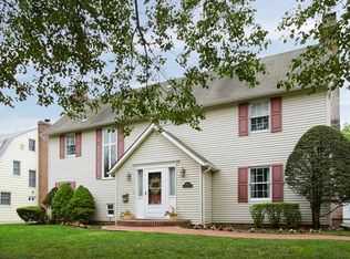 112 4th St, Garden City, NY 11530