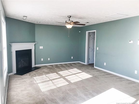 5th image of 271 Sunridge Dr