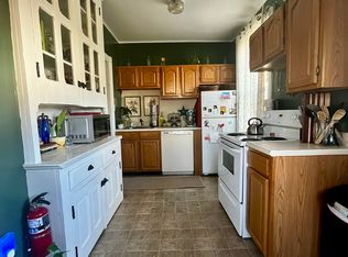 159 Main St FLOOR 2, Phoenixville, PA 19460