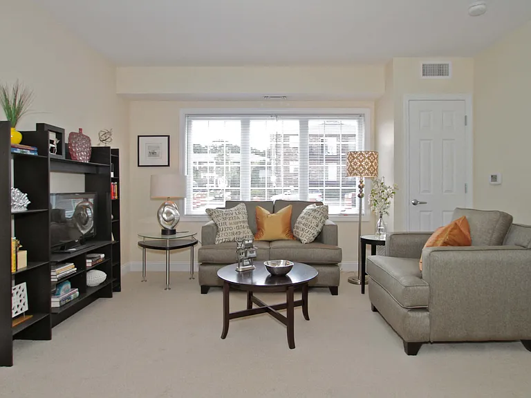 Ridgecrest Village — Photo 9