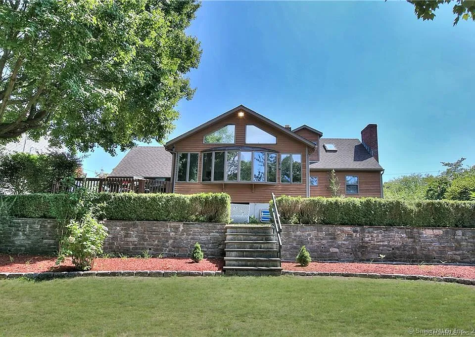 151 Sasapequan Rd
