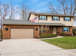 2737 Clark Dr, Grove City, OH