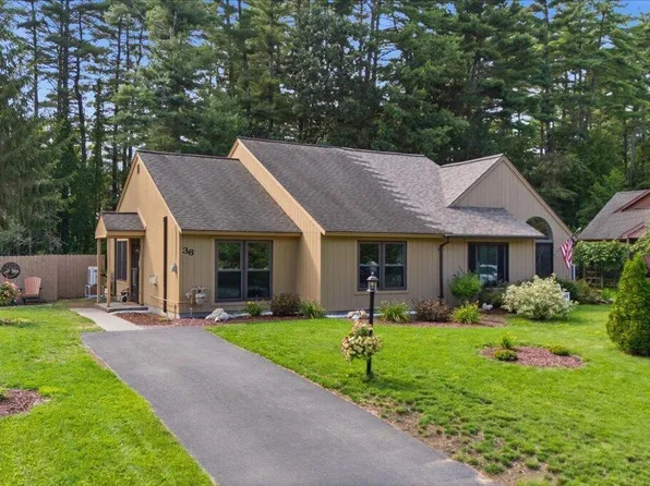 36 Queen Mary Drive, Queensbury, NY 12804