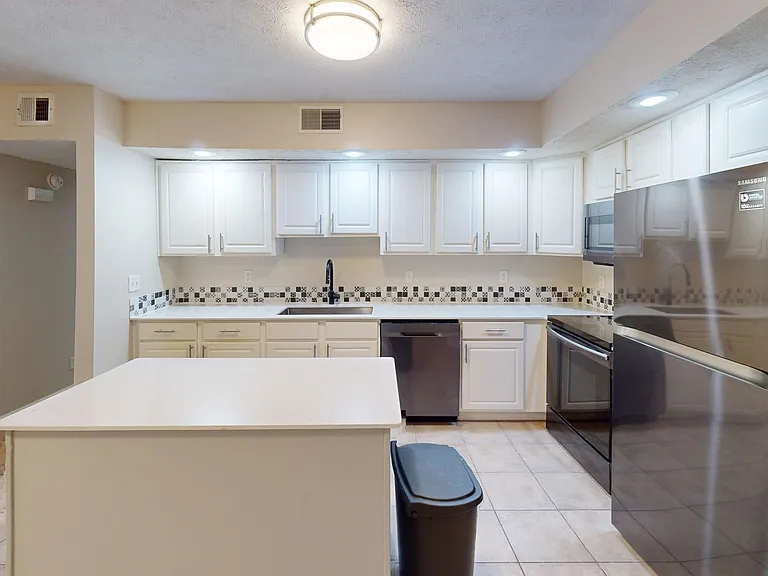 1304 Palmer Dr — Photo 80