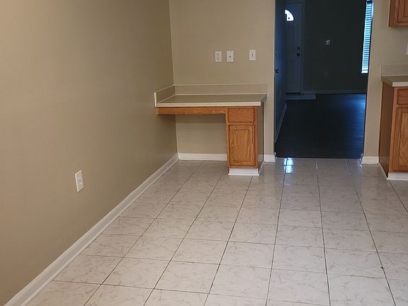 4th image of 8414 McGirts Village Ln