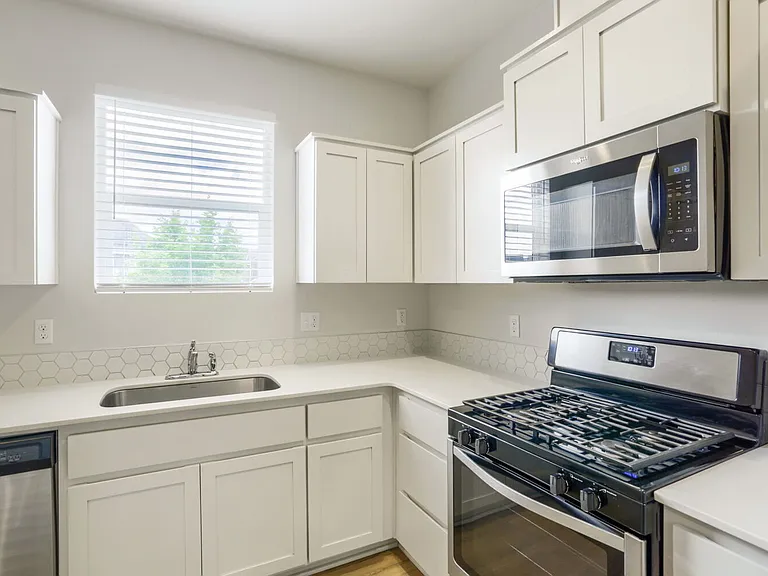 7803 NW Spirea St — Photo 13