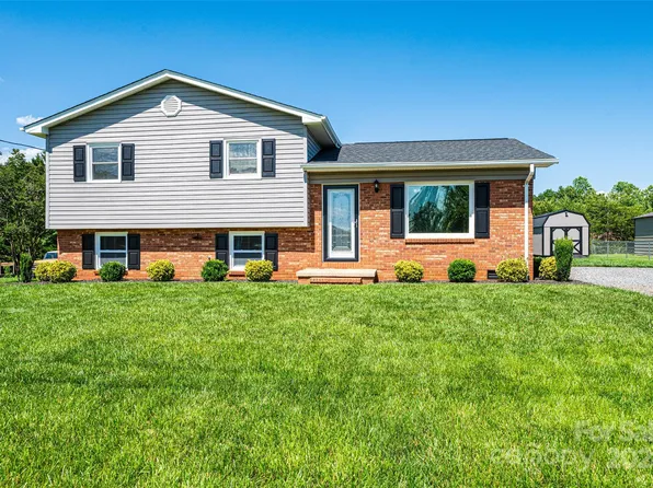 1246 Venus St, Conover, NC 28613