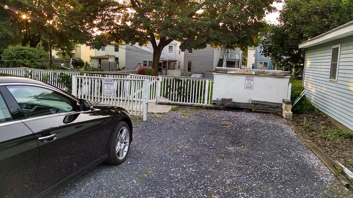 2 bed, $1,095 — Photo 1