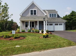 30 Pebble Beach Dr, Plymouth, MA 02360