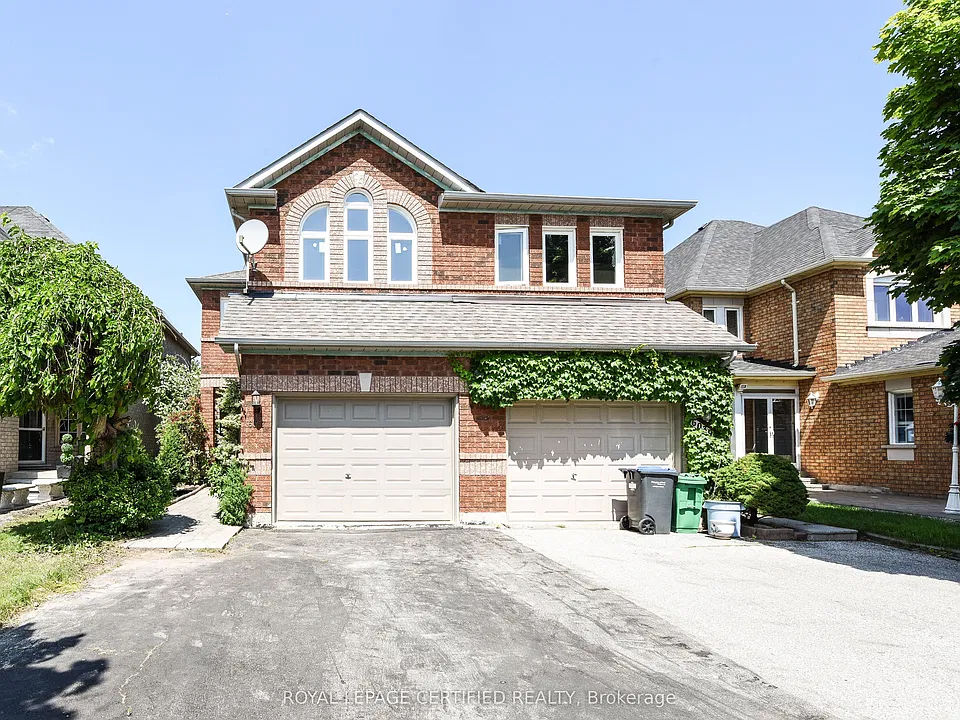 6037 Clover Ridge Cres