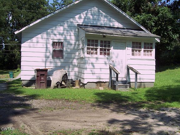 4th image of 1023 Creswell St