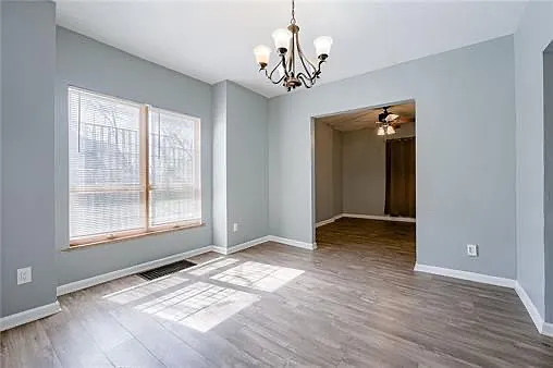 327 Bales Ave — Photo 9