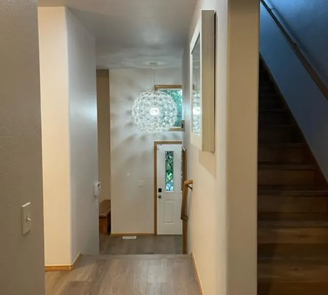315 S 20th Pl — Photo 11