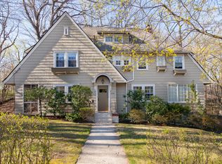 438 Washington Ave, Pelham, NY 10803