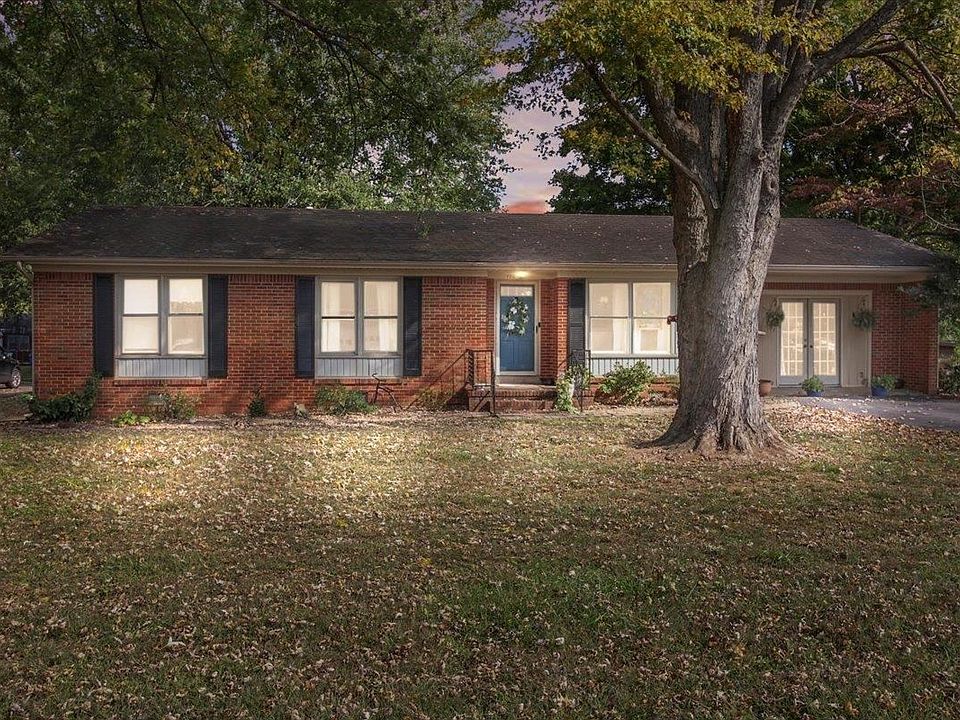 1st image of 106 Poplar St