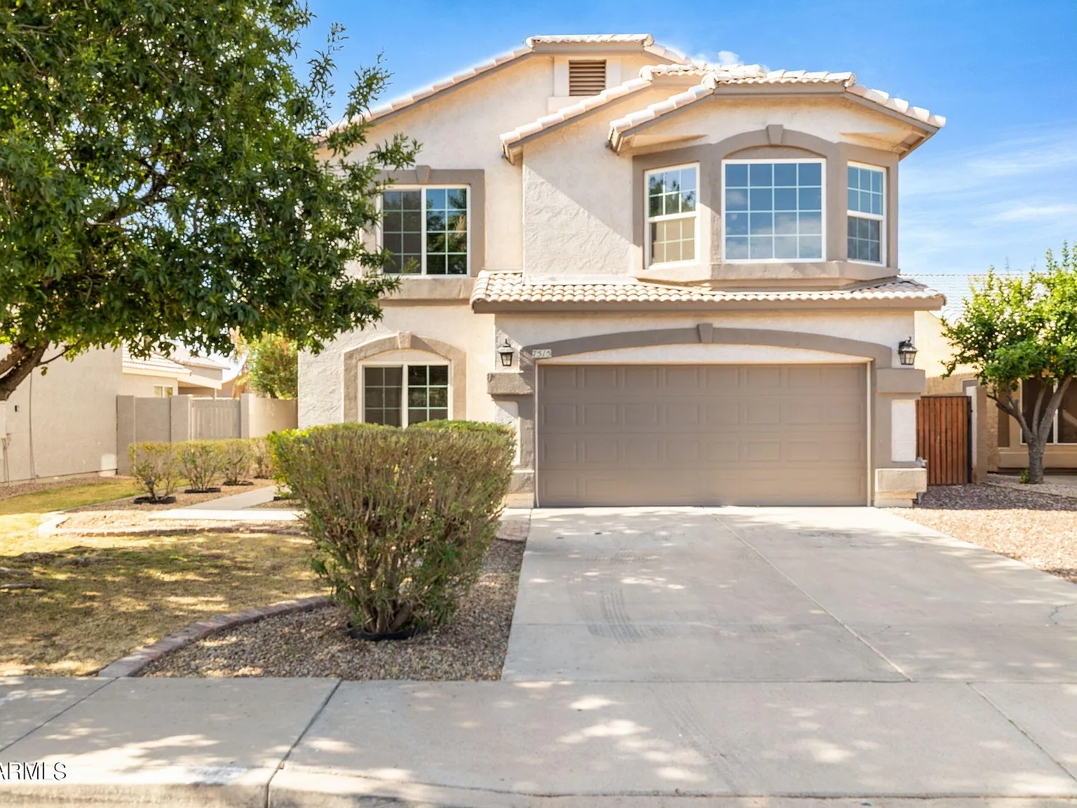 3 bed, 3.0 bath, 2169 sqft, $3,000 — Photo 1