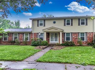 10728 Forest Path Dr, Saint Louis, MO