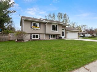 350 Rush St, Lake Geneva, WI 53147