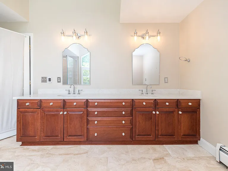 38 Chestnut Valley Dr — Photo 25