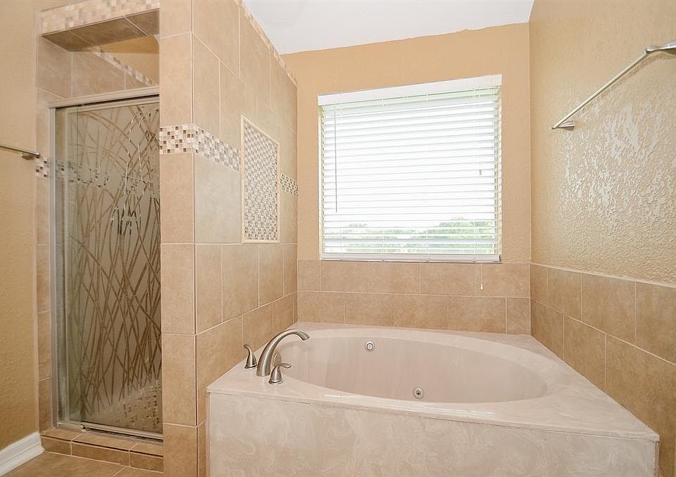 1st image of 4502 Chestnut Meadow Dr