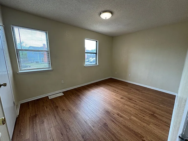 3407 Victoria Cir — Photo 21