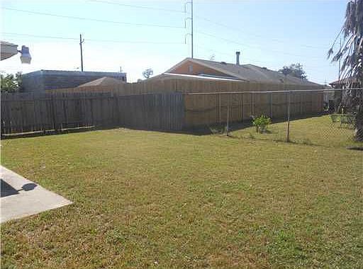 3rd image of 5520 Samovar Dr