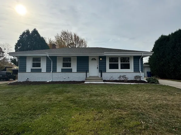 1529 Scott ROAD, Port Washington, WI 53074