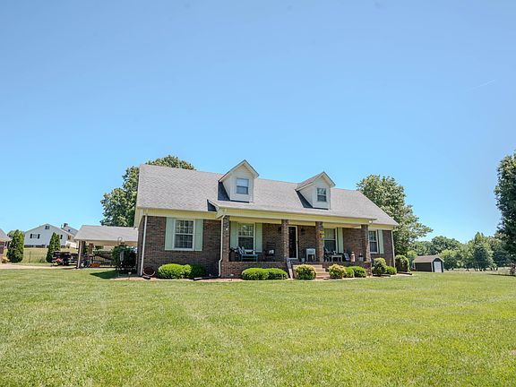 2nd image of 6 Hawthorne Dr