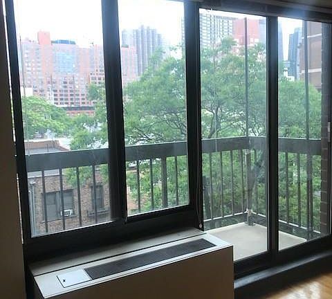 5th image of 207 E 29th St APT 5