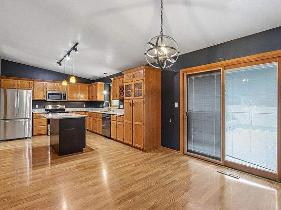 3rd image of 7716 S 83rd STREET