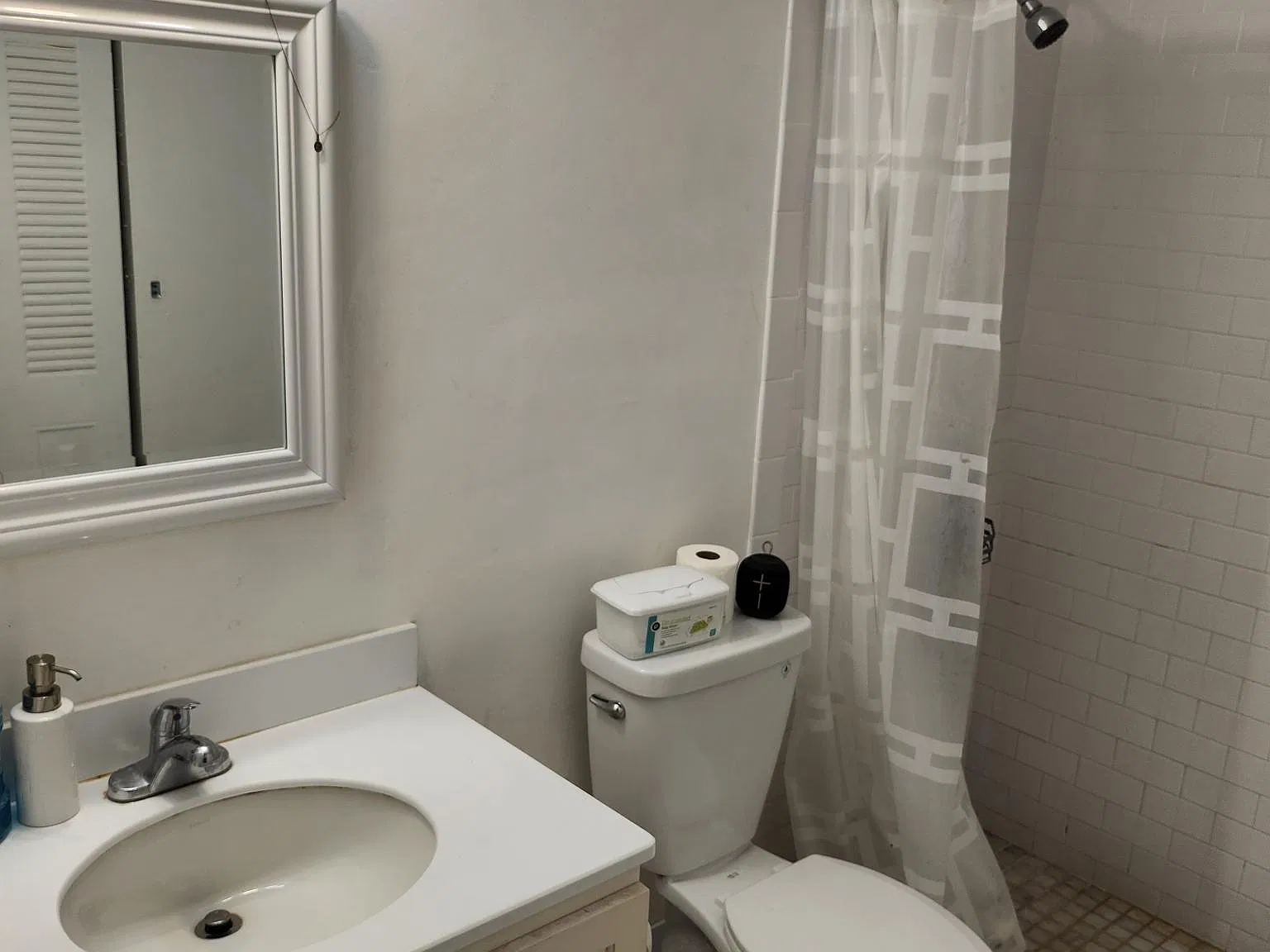 1 bed, 862 sqft, $1,950 — Photo 3