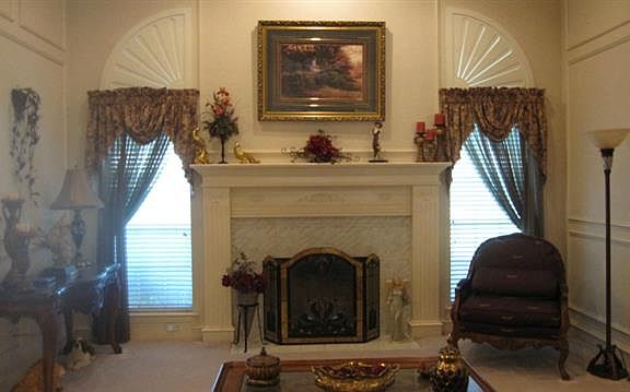 2nd image of 705 Ovilla Oaks Dr