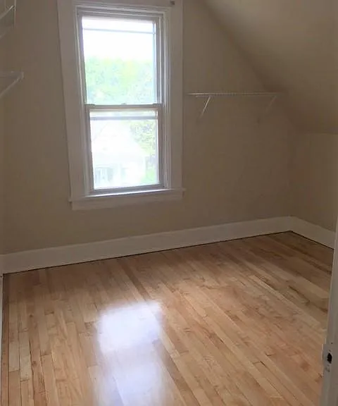 1911 W Eddy St #3 — Photo 4