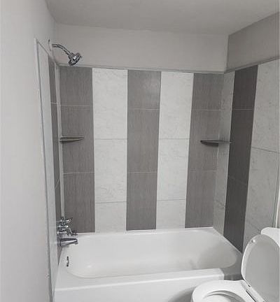 4th image of 1161 Lake Ave APT 127