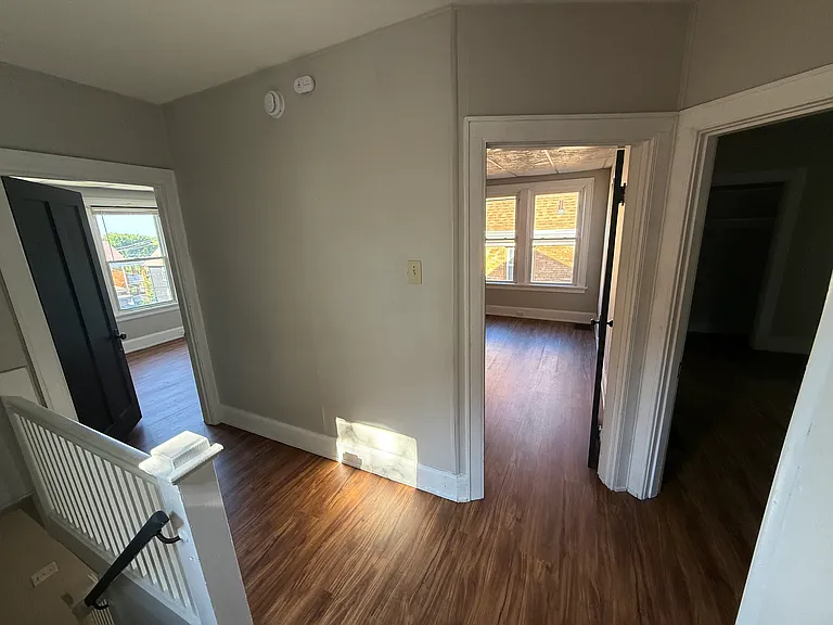 565 Prospect Pl — Photo 9